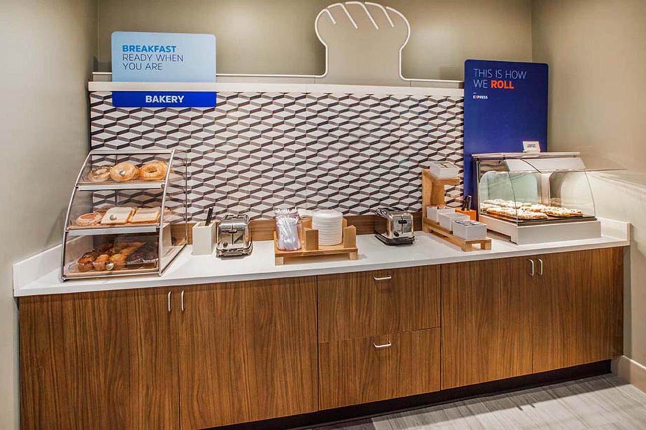 Holiday Inn Express Hotel & Suites Dayton-Centerville By Ihg Buitenkant foto
