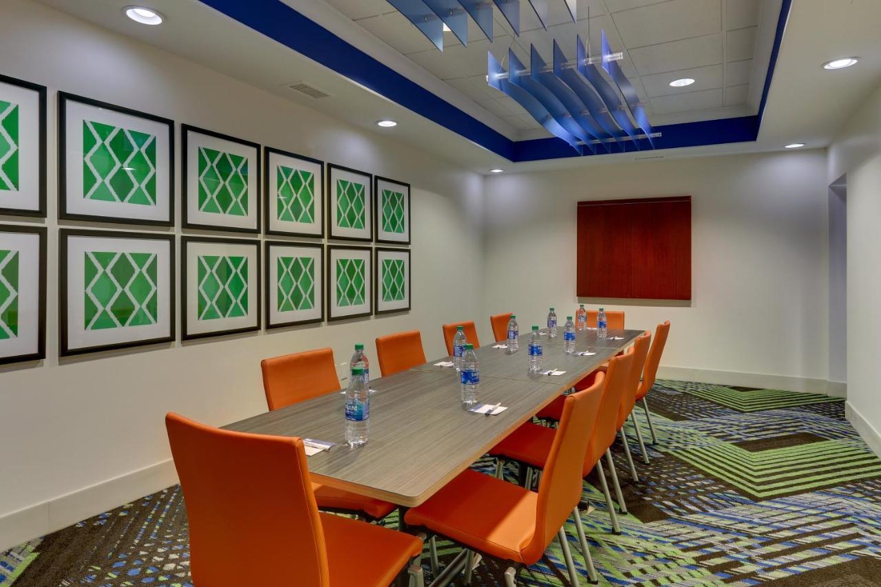 Holiday Inn Express Hotel & Suites Dayton-Centerville By Ihg Buitenkant foto