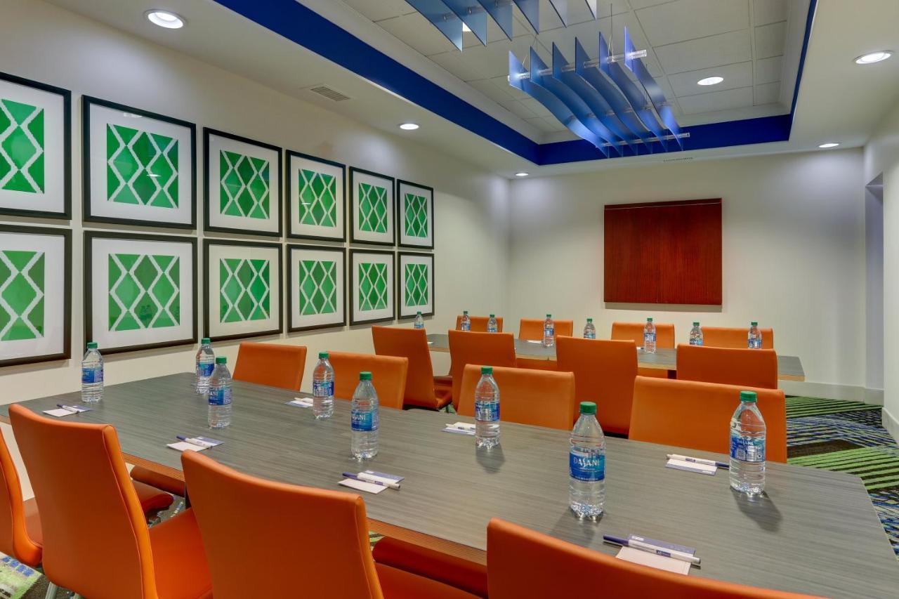 Holiday Inn Express Hotel & Suites Dayton-Centerville By Ihg Buitenkant foto